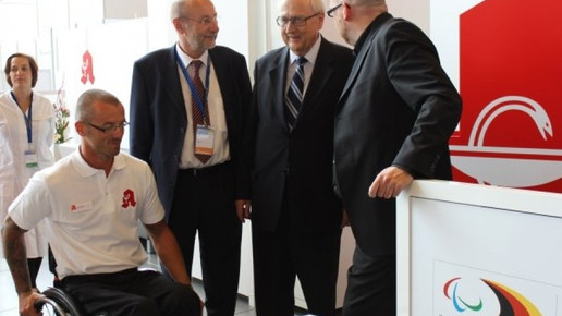 0004-1305551212 11162