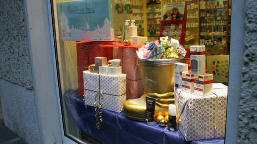 schaufenster apotheken weihnachts-deko43 aa