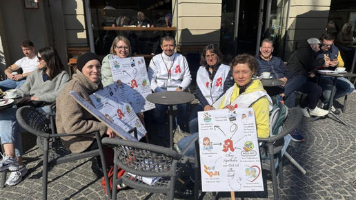 Protestler von der Isen-Apotheke in Ampfing bei der Apotheken-Demo in München