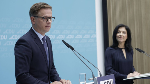 Carsten Linnemann und Katherina Reiche bei einer Presseerklärung
