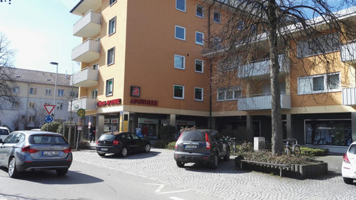 AUssen 1 Loewen-Apotheke