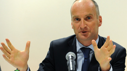 Schmidt dämpft Honorar-Erwartungen