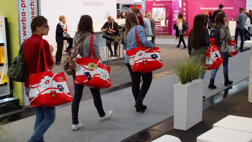 expo2016 tueten besucher3 aa