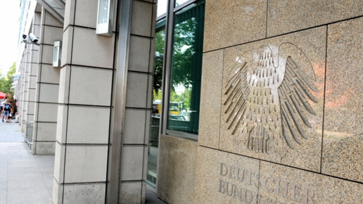 0006-apotheke unter d linden 11