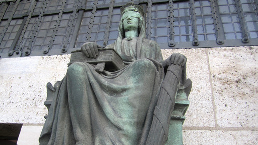 lg berlin justitia aa