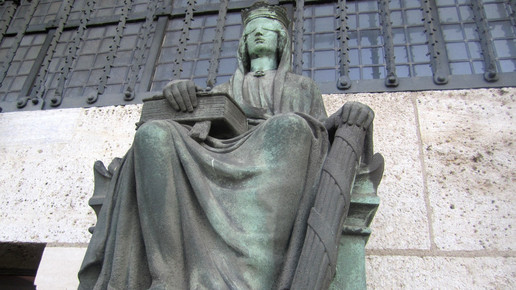 lg berlin justitia aa