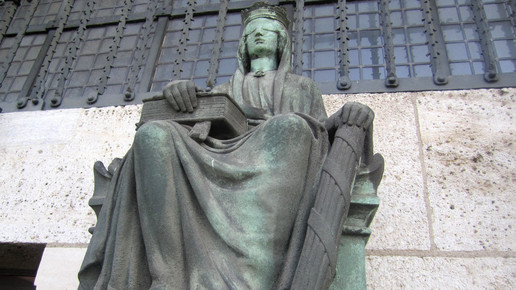 lg berlin justitia aa