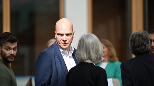 BMG-Pressesprecher droht Journalisten