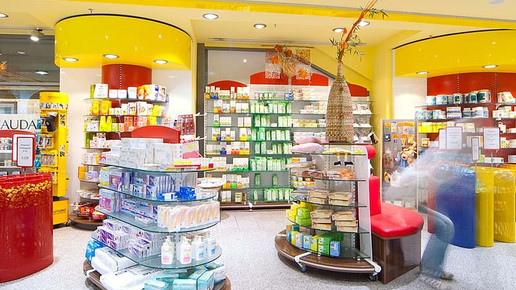 06 Apotheke im Hauptbahnhof Leipzig Gondel