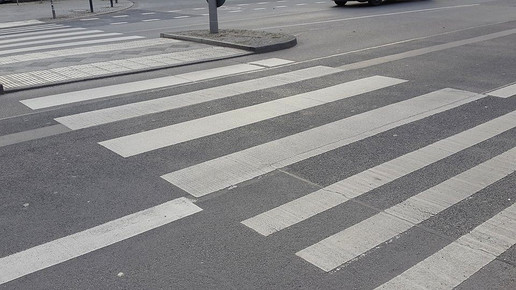 zebrastreifen strasse AA