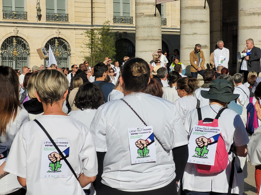 Foto: Apothekenprotest am 18.9.25 in Paris.