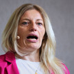 Dr. Sandra Zimmermann spricht auf dem Podium