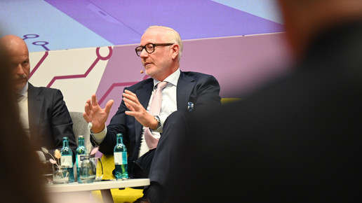 Marcus Freitag in der Podiumsrunde bei der Expopharm-Eröffnung