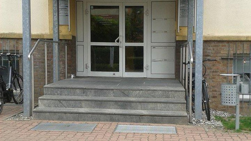 korallen apo hintereingang