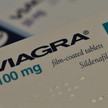 Zwei Endfünfziger erbeuten Viagra für 1700 Dollar