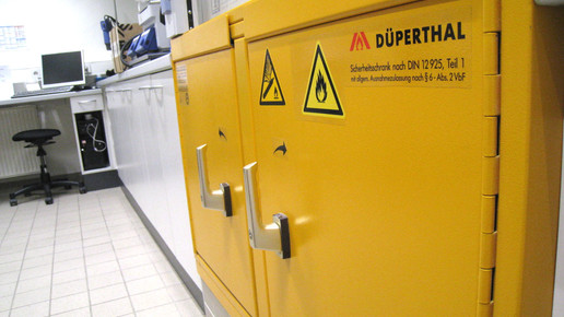 berlinapo hackescher sicherheitsschrank aa