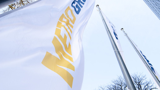 metro BD-Group-Fahnen-003 metro