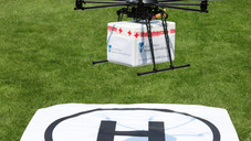 „Lebensrettende Substanzen, keine Bücher“