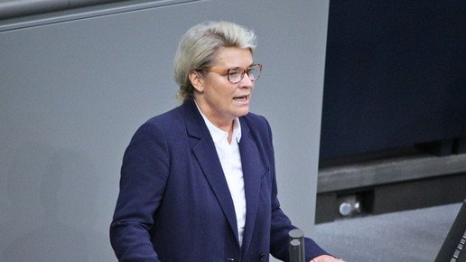 Simone Borchardt spricht im Bundestag 