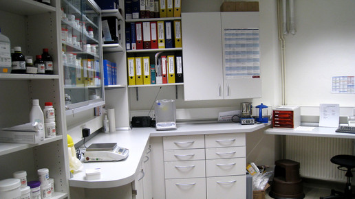 berlinapo hackescher innen2 aa