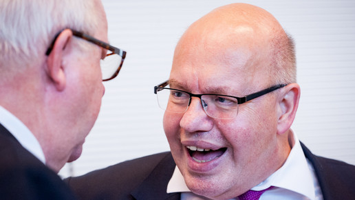 Altmaier: „Nicht durcheinanderlaufen wie ein Hühnerhaufen“