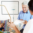 Patientin im Pflegebett
