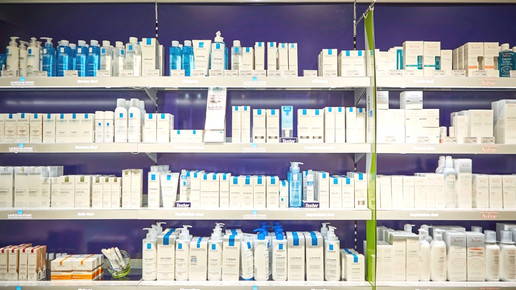 Easy-Apotheke easybeauty Auslage05 Easy-Apotheke Holding