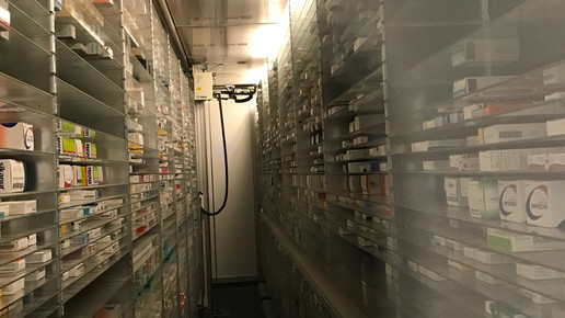 Kommissionierer 3 Kornhaus-Apotheke