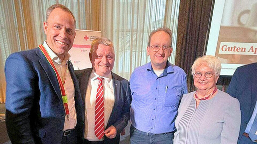 Gröhe beerbt Hasselfeldt beim DRK