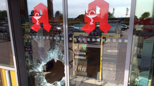 Apothekeneinbruch2 Gully Muehlenapotheke