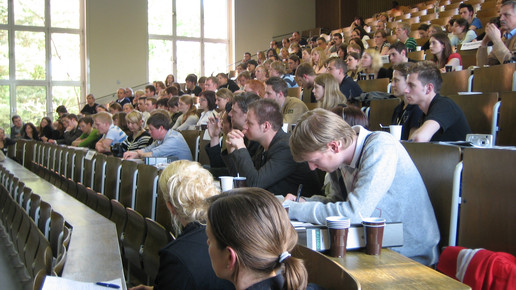 Fortbildung: Auch Industrie darf punkten