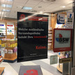 Noweda-Plakate hängen in den Apotheken