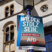 AfD holt Wahlsieg in Sachsen-Anhalt Wahlplakat der AfD bei der Landtagswahl Sachsen-Anhalt mit dem Slogan "Wieder stolz sein"