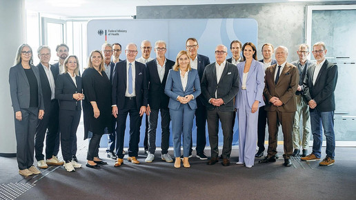 Gruppenfoto vom Termin im BMG