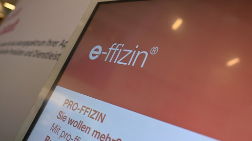 CardLink: Noventi fährt zweigleisig