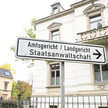 Korrupter Staatsanwalt: Komplize kann Millionen behalten Wegweiser zu Gerichten