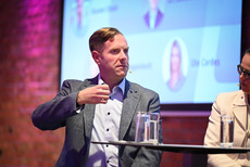 Rouven Steeb auf der Bühne