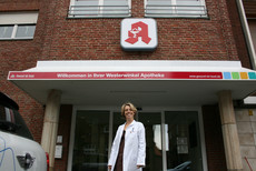 2GESUND IST BUNT Neueroeffnung Apotheke