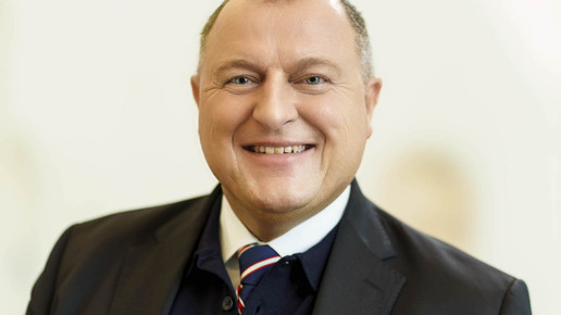Foto: Portrait des aktuellen BAK-Präsidenten Dr. Armin Hoffmann
