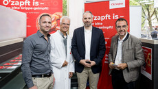Gruppen-Foto zur Impfaktion: v.l.n.r.: Christoph Spinner, Thomas Benkert, Alexander Almerood, Klaus Holetschek