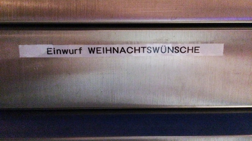 Weihnachtswunschbaum postkasten hachtor-apotheke