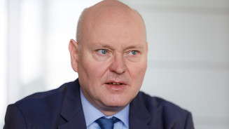 Professor Dr. Achim Truger im Interview