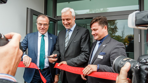 toennies-4-pharma action