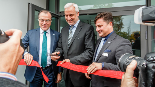 toennies-4-pharma action