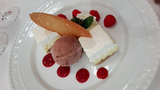 dessert suesses restaurant aa