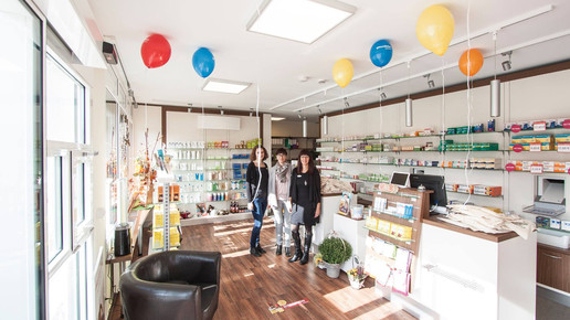 mitarbeiter innen apo zum nussbaum