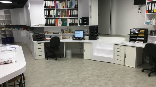 Apo 4 Elefanten-Apotheke