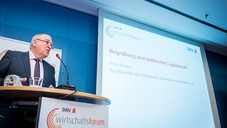 Fakten und Forderungen: DAV-Treff in Berlin