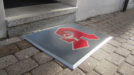 Brutaler Überfall auf Apotheker: Komplizin im Team?