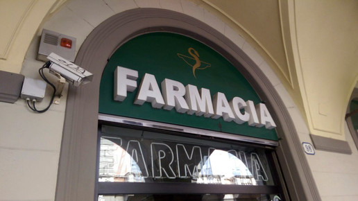 italien13 farmacia aa